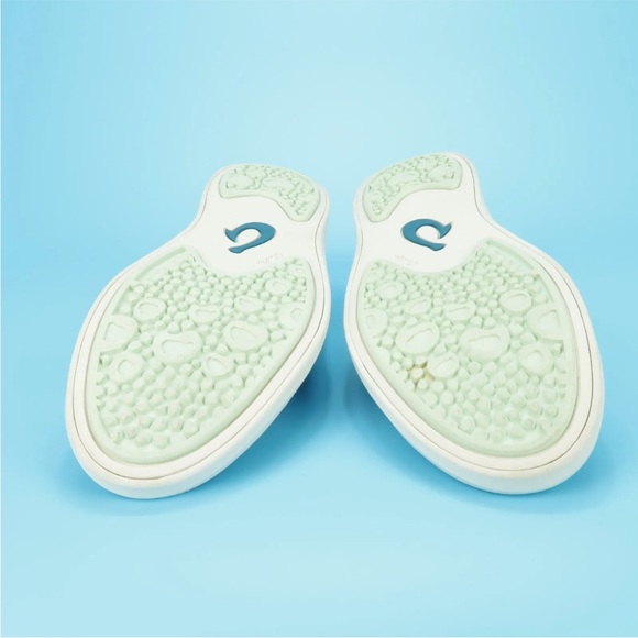 OluKai Hale'iwa Womens Size 10 Gray Round Toe Slip On Mesh Loafers Shoes - Picture 9 of 9